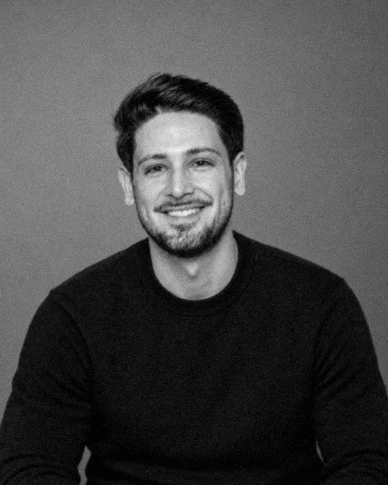 Portrait de Karim, associé de Flash Ads